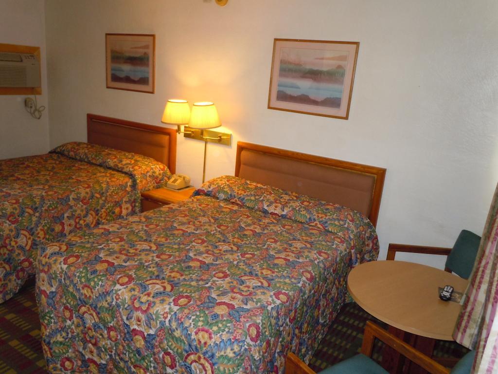פאלון Value Inn חדר תמונה