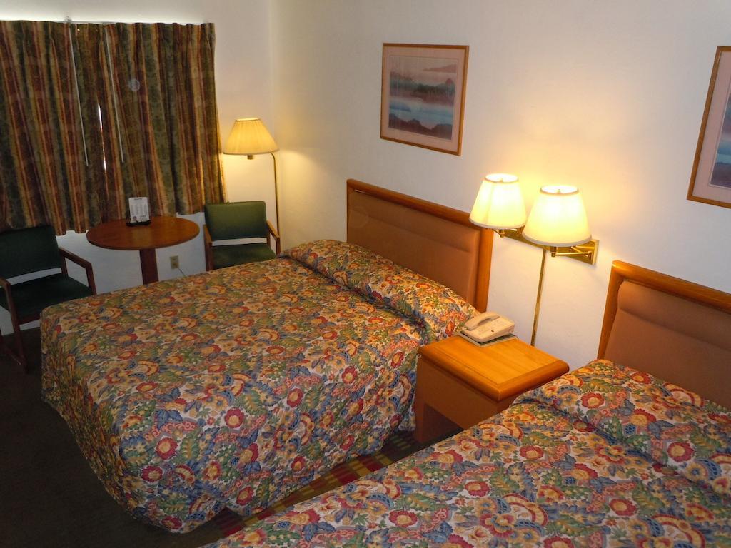 פאלון Value Inn חדר תמונה