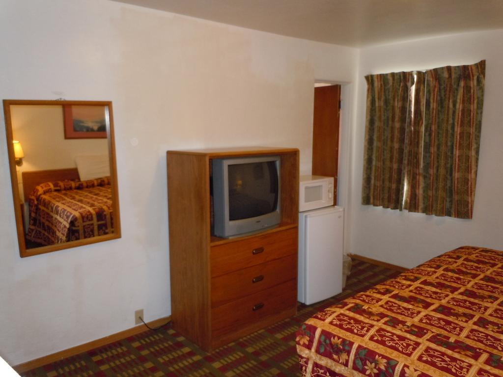 פאלון Value Inn חדר תמונה