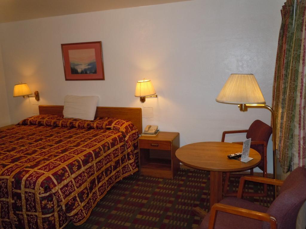 פאלון Value Inn חדר תמונה